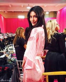 名模视频,镜头下的时尚传奇