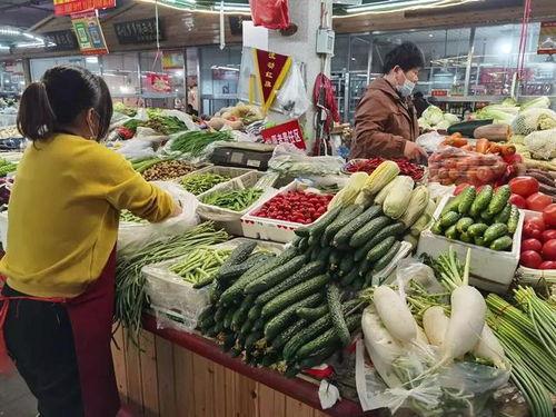 山东菜价今日行情红瓜,红瓜价格走俏，市民抢购热潮