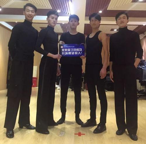 今日吃瓜群众报道视频,揭秘热门视频背后的惊人真相