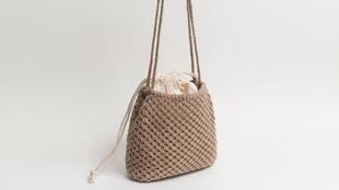 手工编织包包教程视频,跟随教程视频编织个性包包