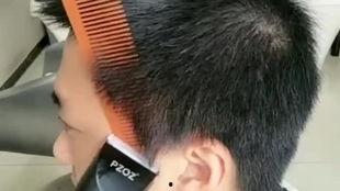 男士剪头发视频教程,轻松打造时尚短发