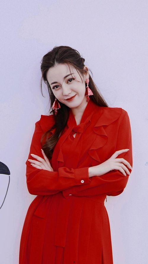 明星爆料吃瓜迪丽热巴,揭秘娱乐圈背后的真实故事