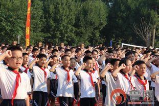 小学生升国旗视频,小学生升旗仪式温馨瞬间