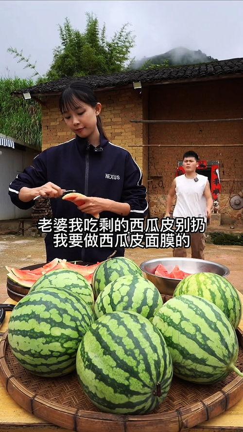 糖霜黑巧多人吃瓜,糖霜黑巧多人共享的甜蜜时光