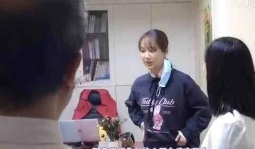 红领巾吃瓜爆料大瓜,揭秘娱乐圈大瓜背后的真相