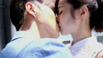 男女亲吻的视频,男女亲吻视频捕捉浪漫瞬间