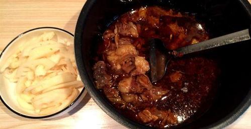 干锅牛肉做法视频教程,家常美味，一锅香飘四溢的烹饪秘籍