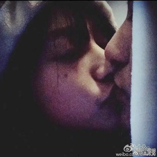 情侣亲嘴视频,情侣亲嘴视频捕捉浪漫瞬间